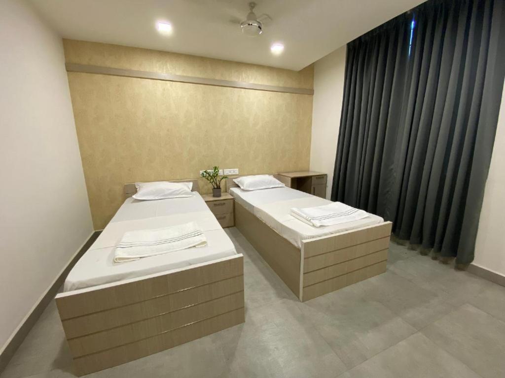 Karippals Inn Kottayam Extérieur photo